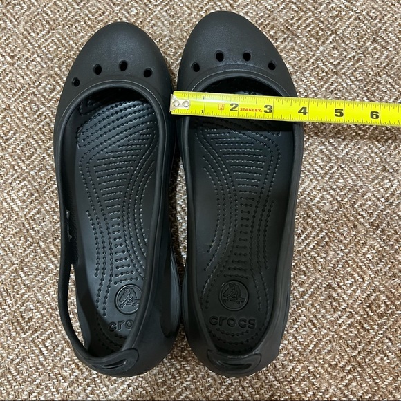 Crocs Kadee Ballet Flats Closed Toe Shoes Size 10W Slip On Shoe Black Career - Picture 8 of 8